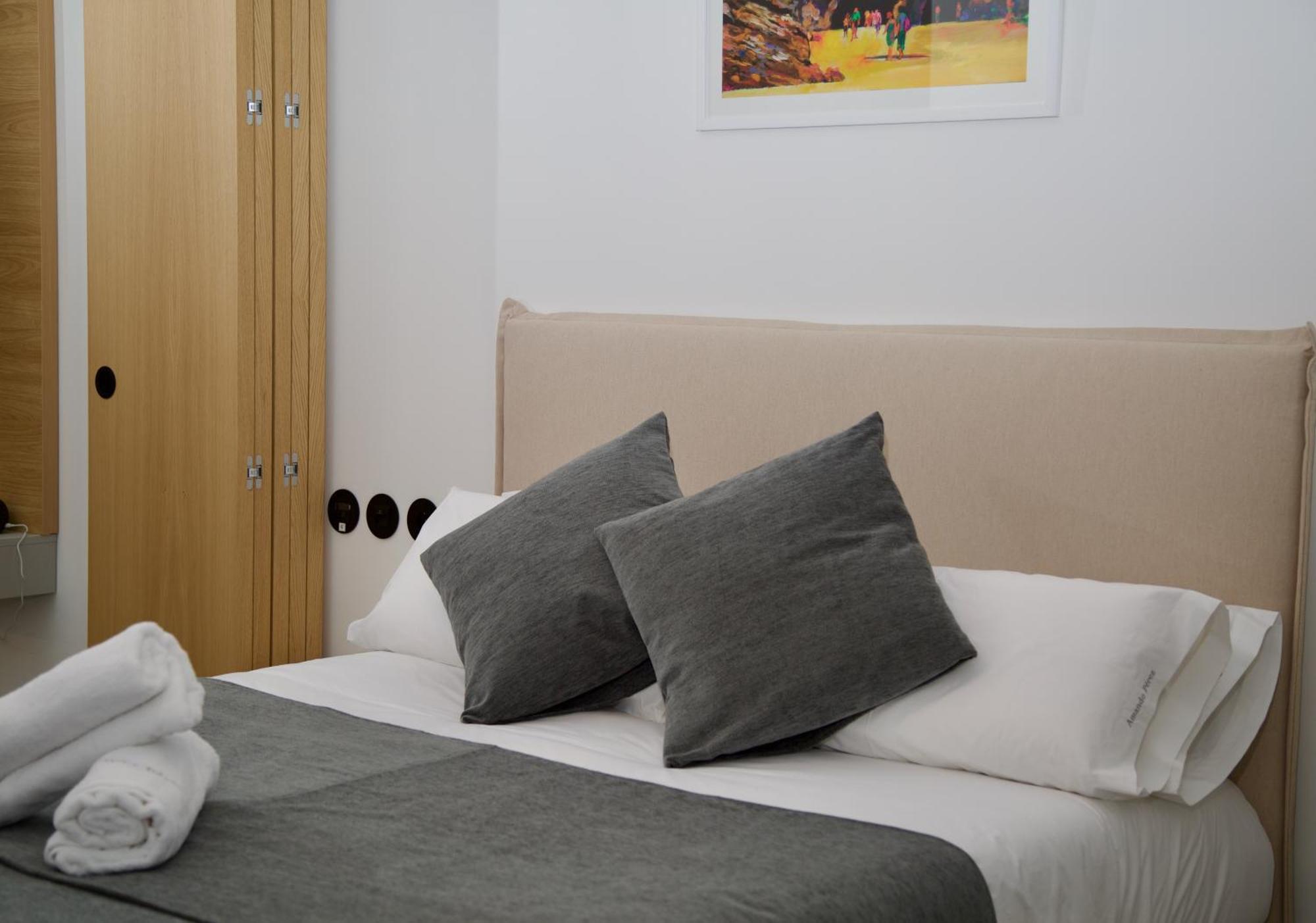 Amando Perez Suites Рибадео Екстериор снимка